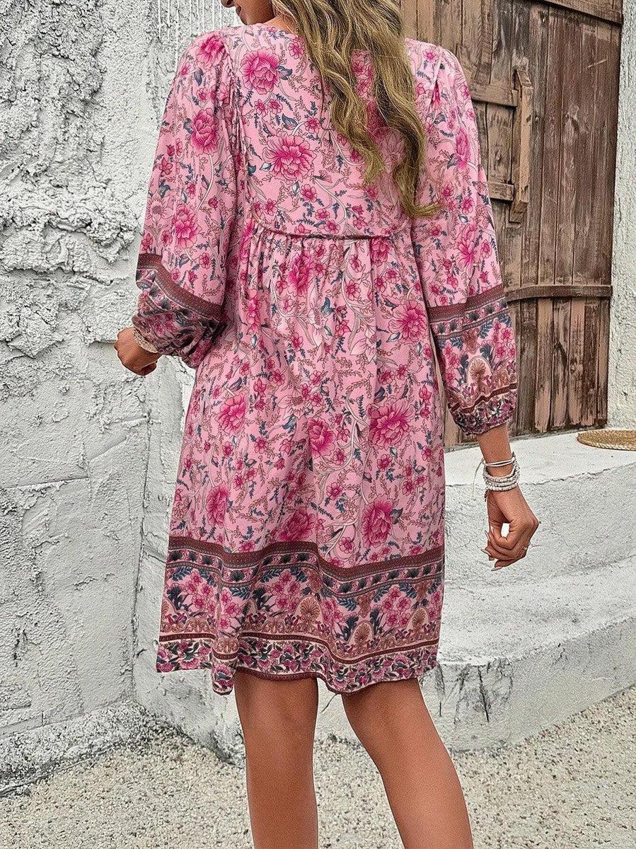 Luna | Mini Kleid mit Zartem Muster und V-Ausschnitt