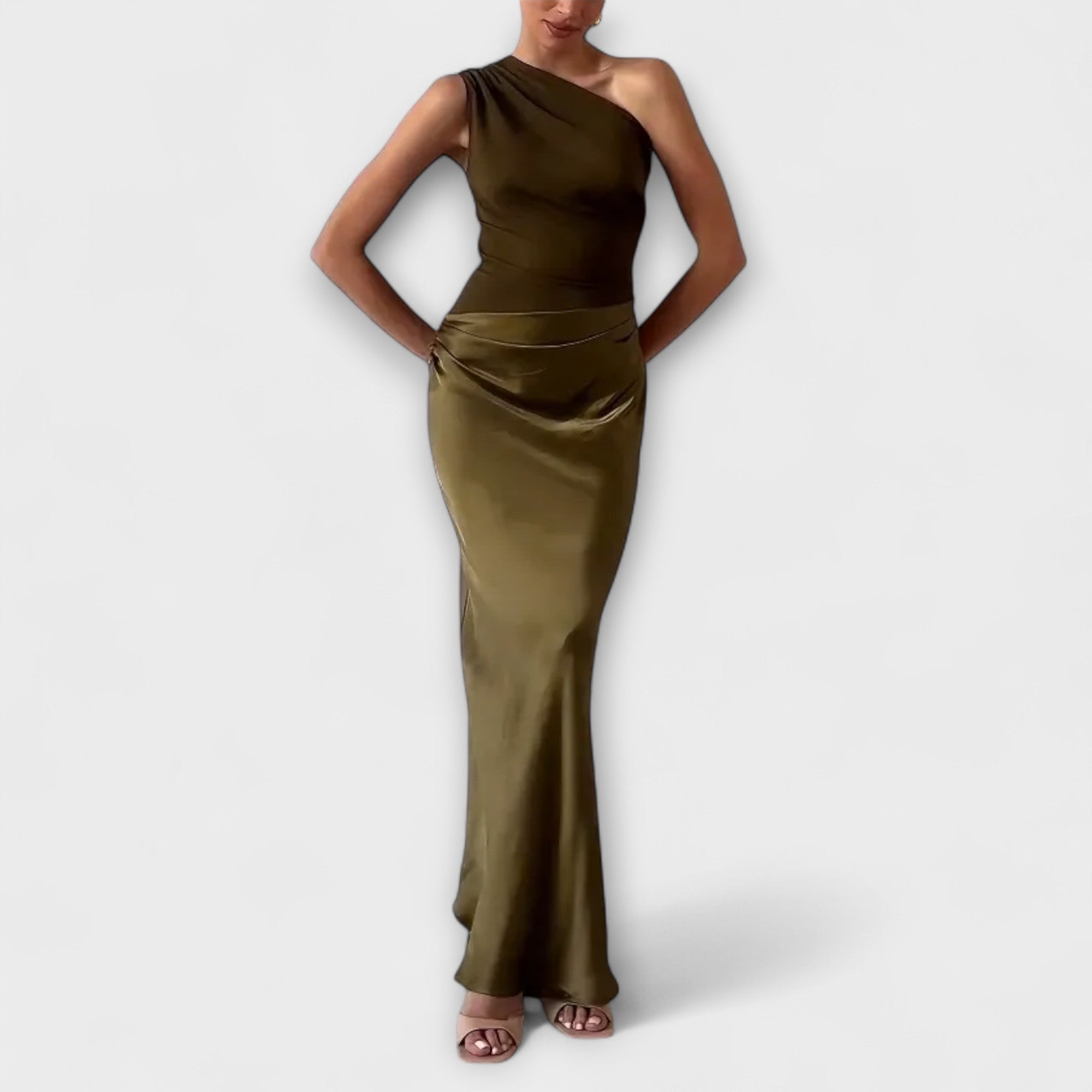 Emilia | Elegante Maxikleid mit einem Schulterträger und Falten