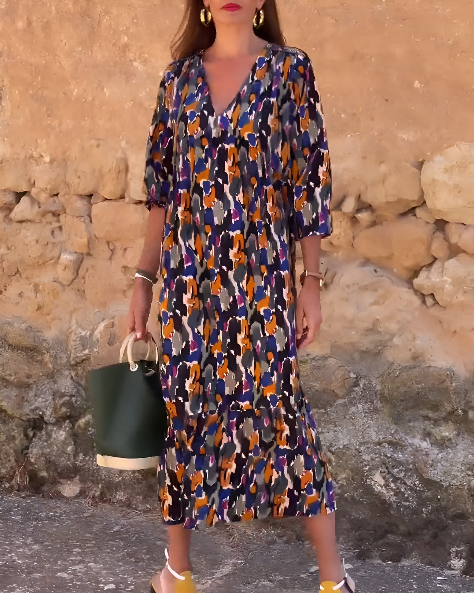 Nathalie | Kleid mit V-Ausschnitt im Retro-Muster