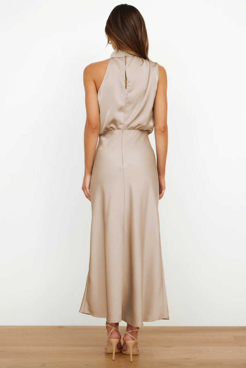 Benthe - Midi-Kleid mit Off-the-Shoulder-Design