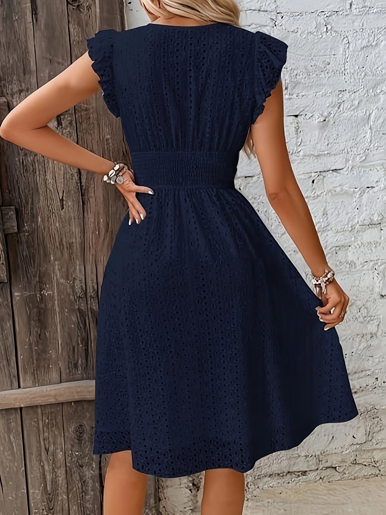 Amelia | Spitzenkleid mit Rüschen