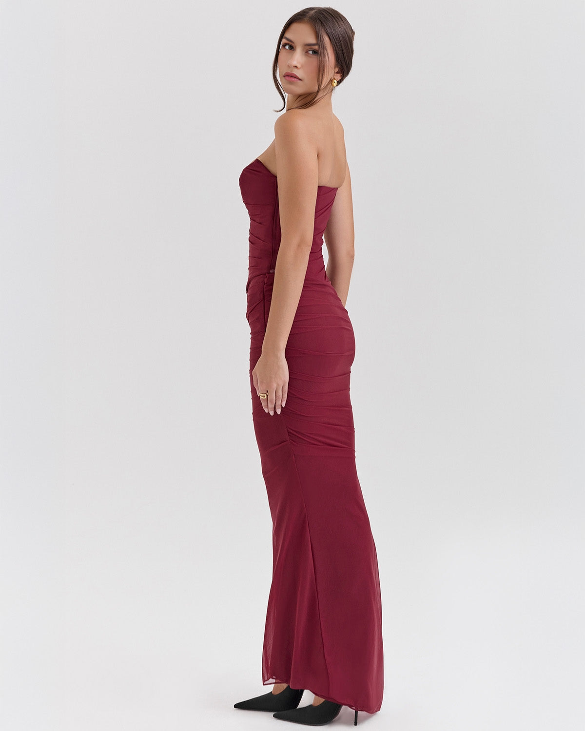 Lora | Lange Kleid mit Drapierung und Choker-Kragen