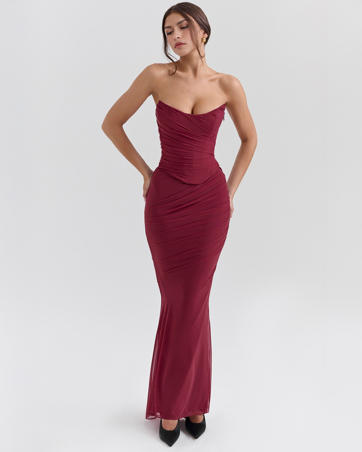 Lora | Lange Kleid mit Drapierung und Choker-Kragen