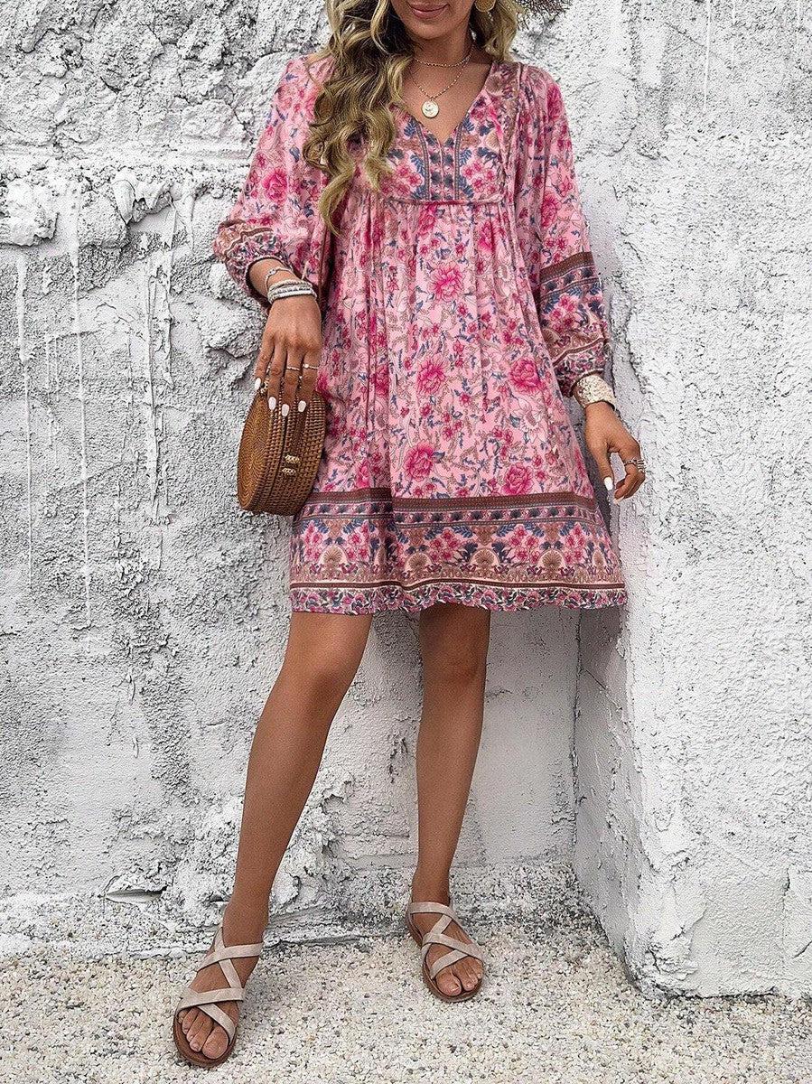 Luna | Mini Kleid mit Zartem Muster und V-Ausschnitt