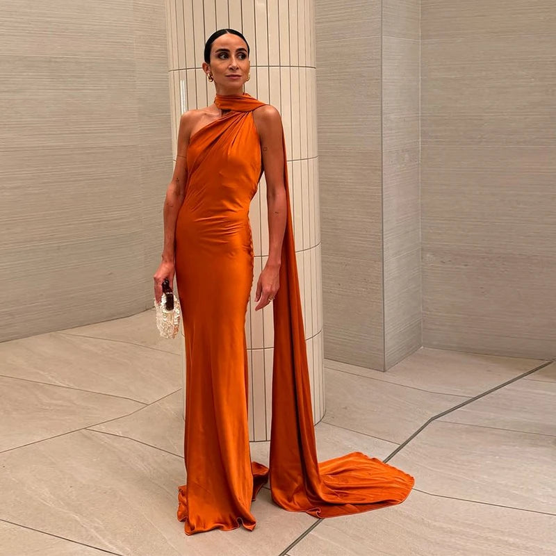 Kerensa | Strahlendes Skulpturenkleid