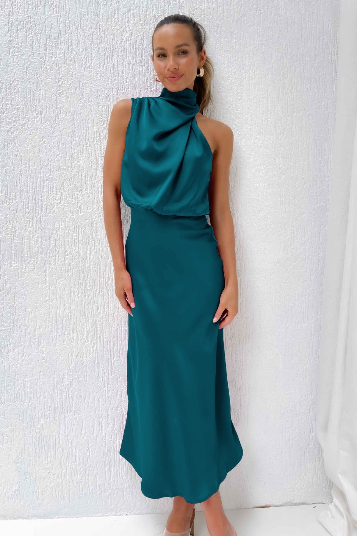 Benthe - Midi-Kleid mit Off-the-Shoulder-Design