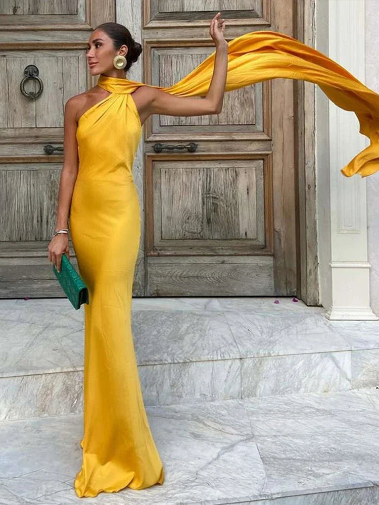 Kerensa | Strahlendes Skulpturenkleid