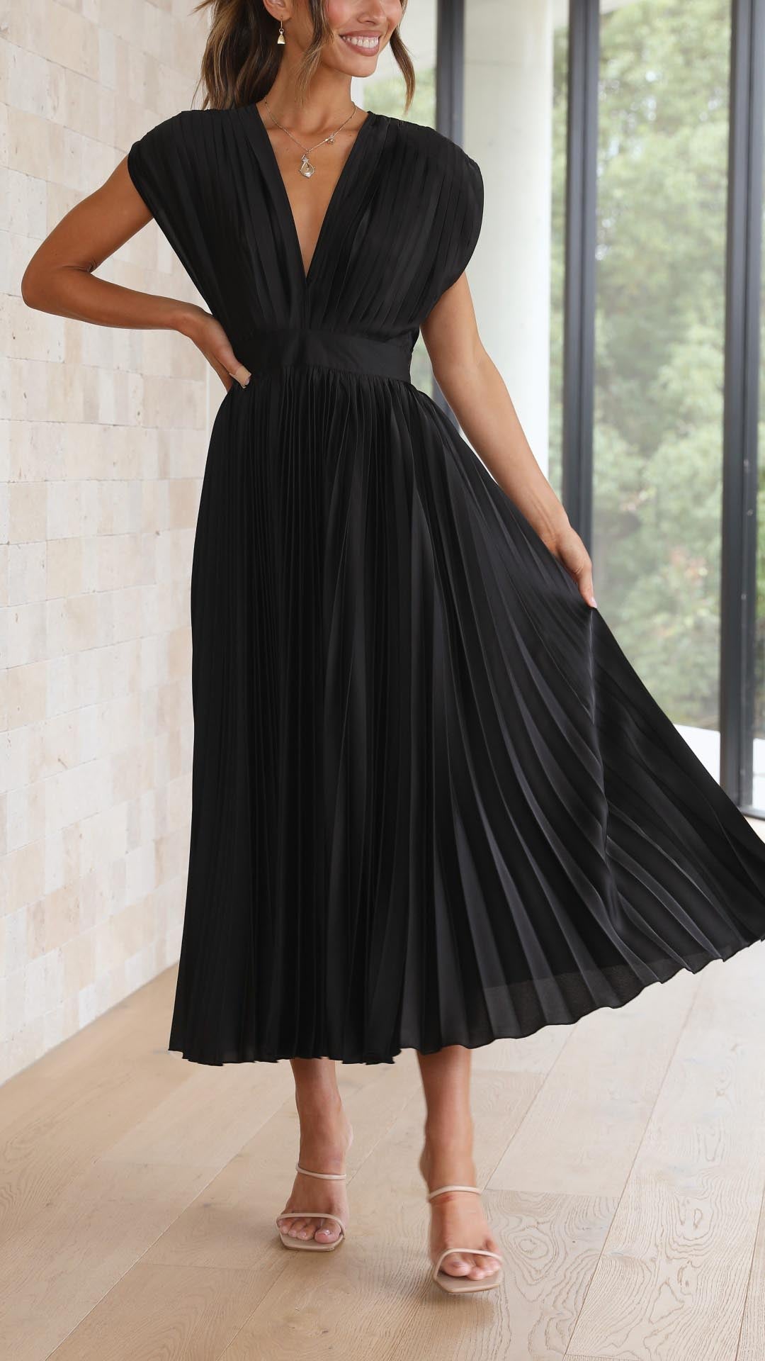 Alexis - Elegantes Kleid mit Rüschen