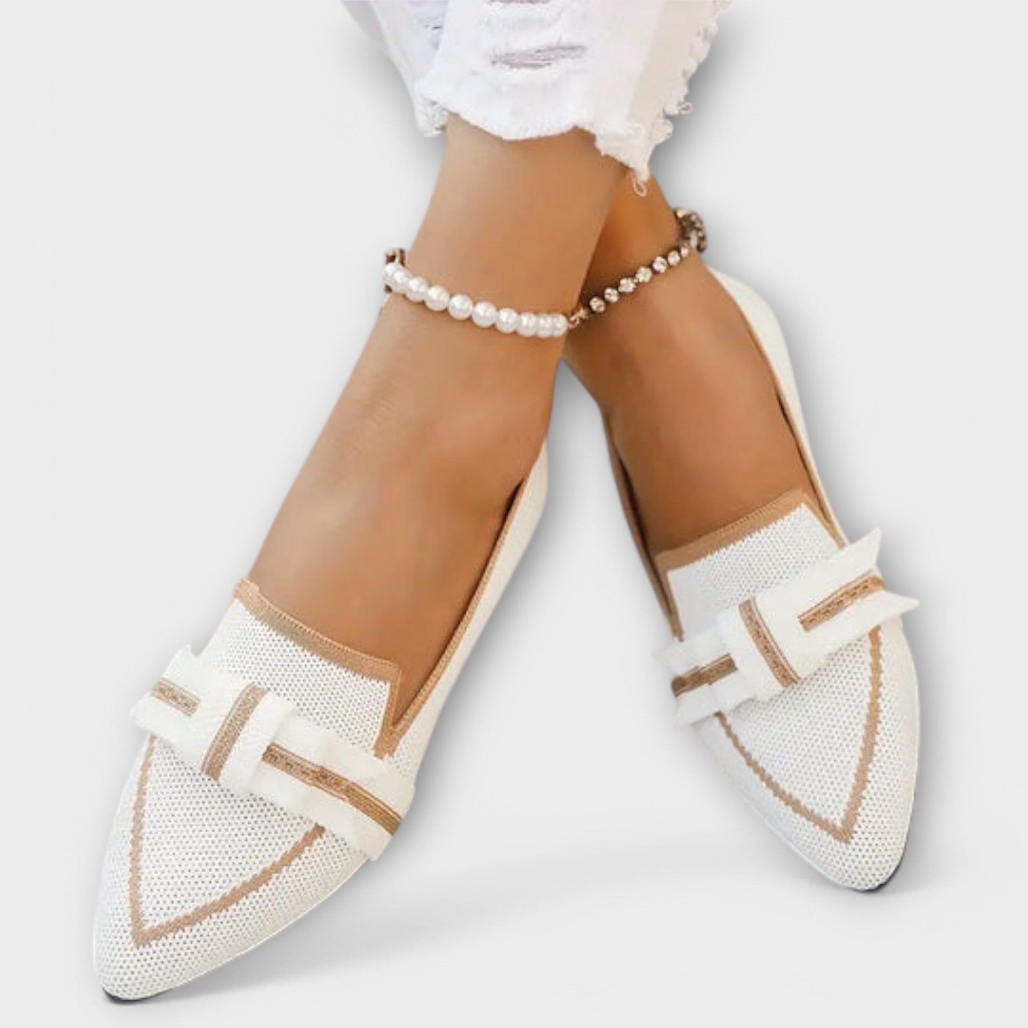 Flache Damenschuhe mit gebundenem Design