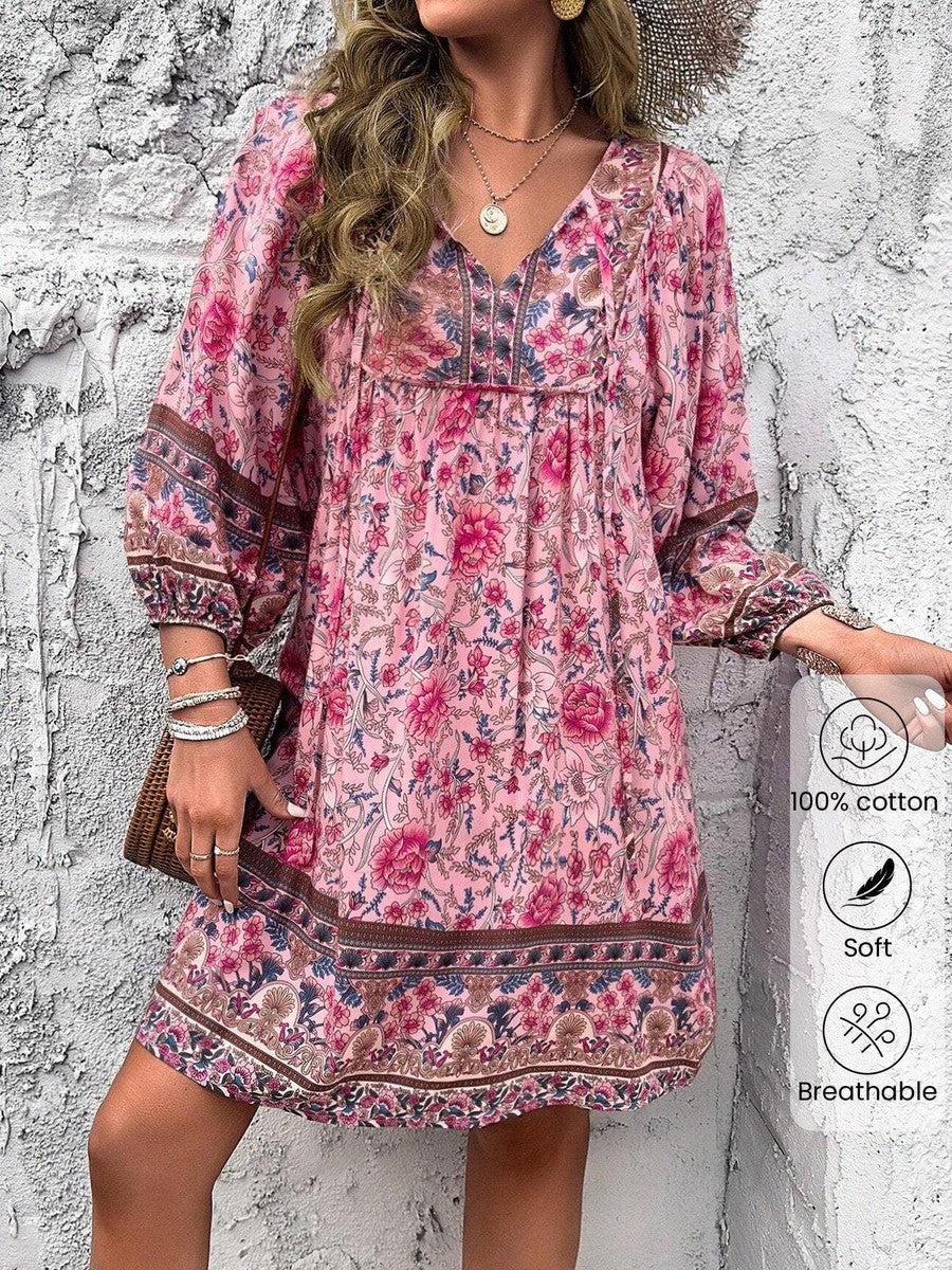 Luna | Mini Kleid mit Zartem Muster und V-Ausschnitt