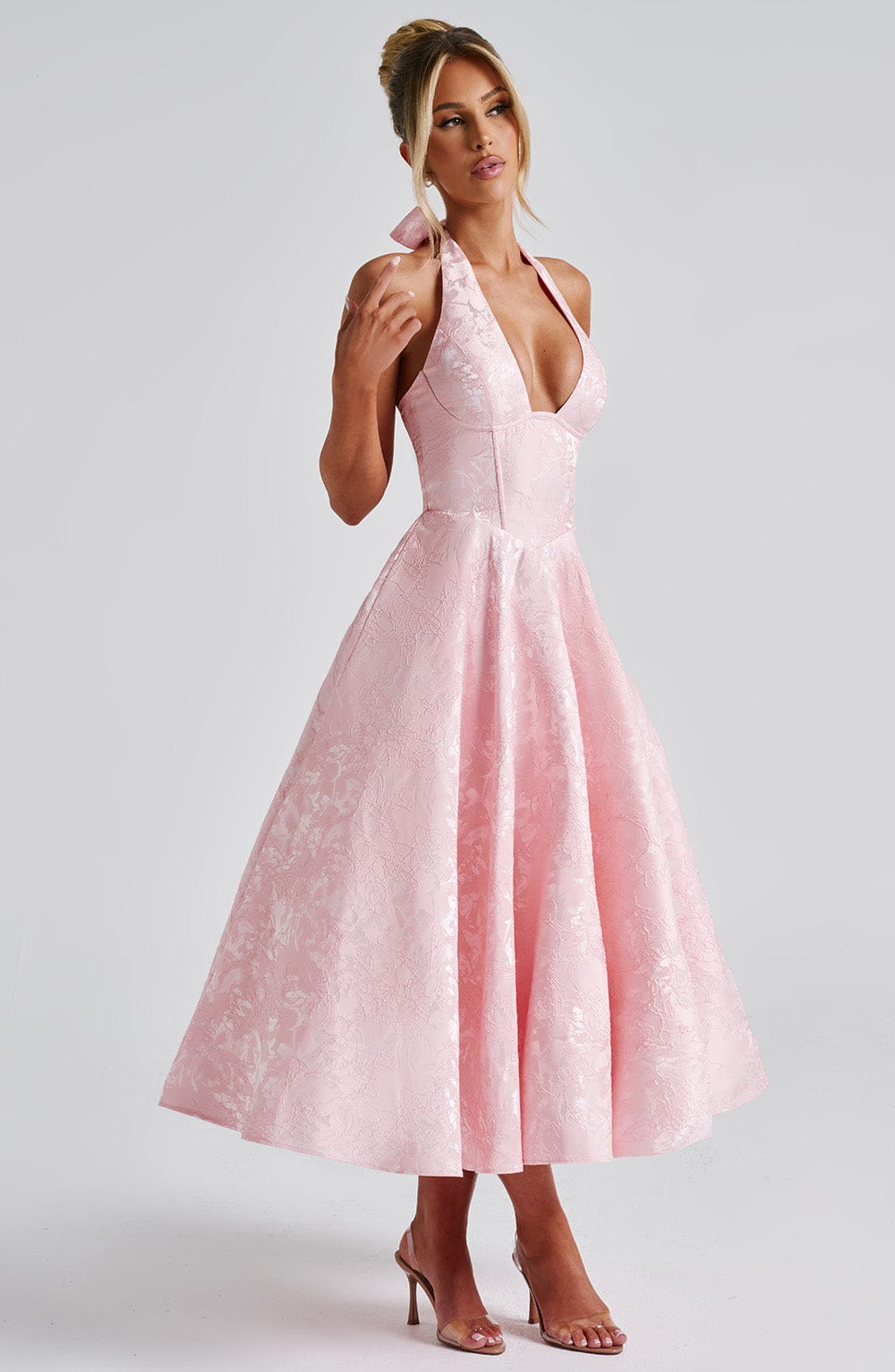 Adoria | Elegantes Kleid mit amerikanischem Ausschnitt