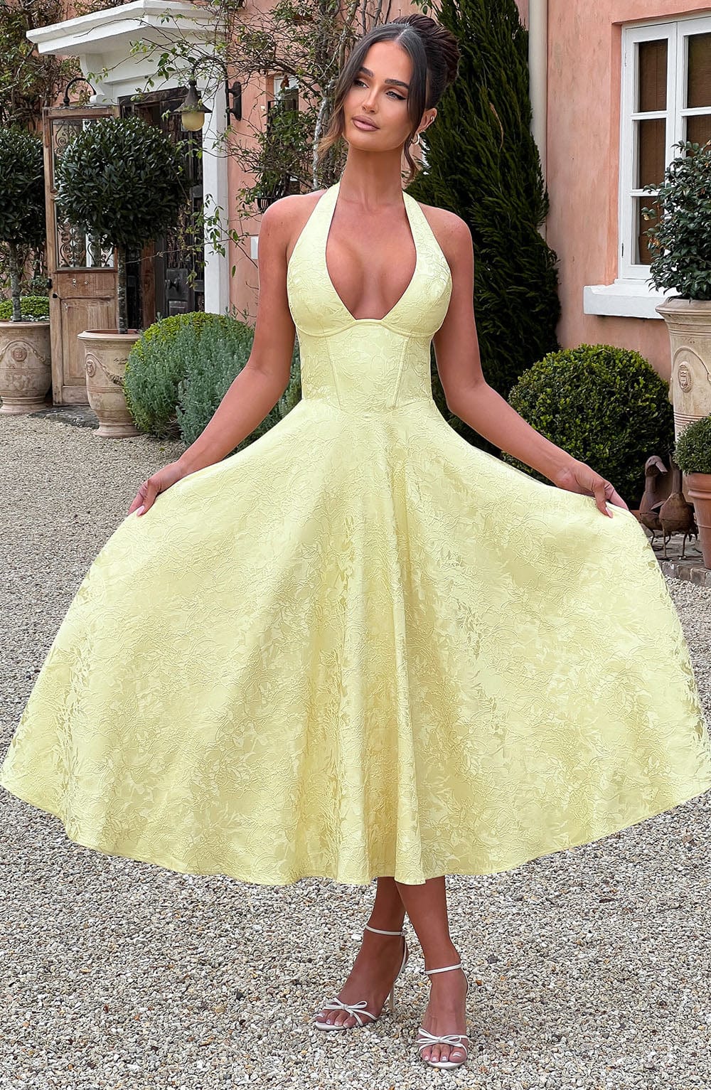 Adoria | Elegantes Kleid mit amerikanischem Ausschnitt