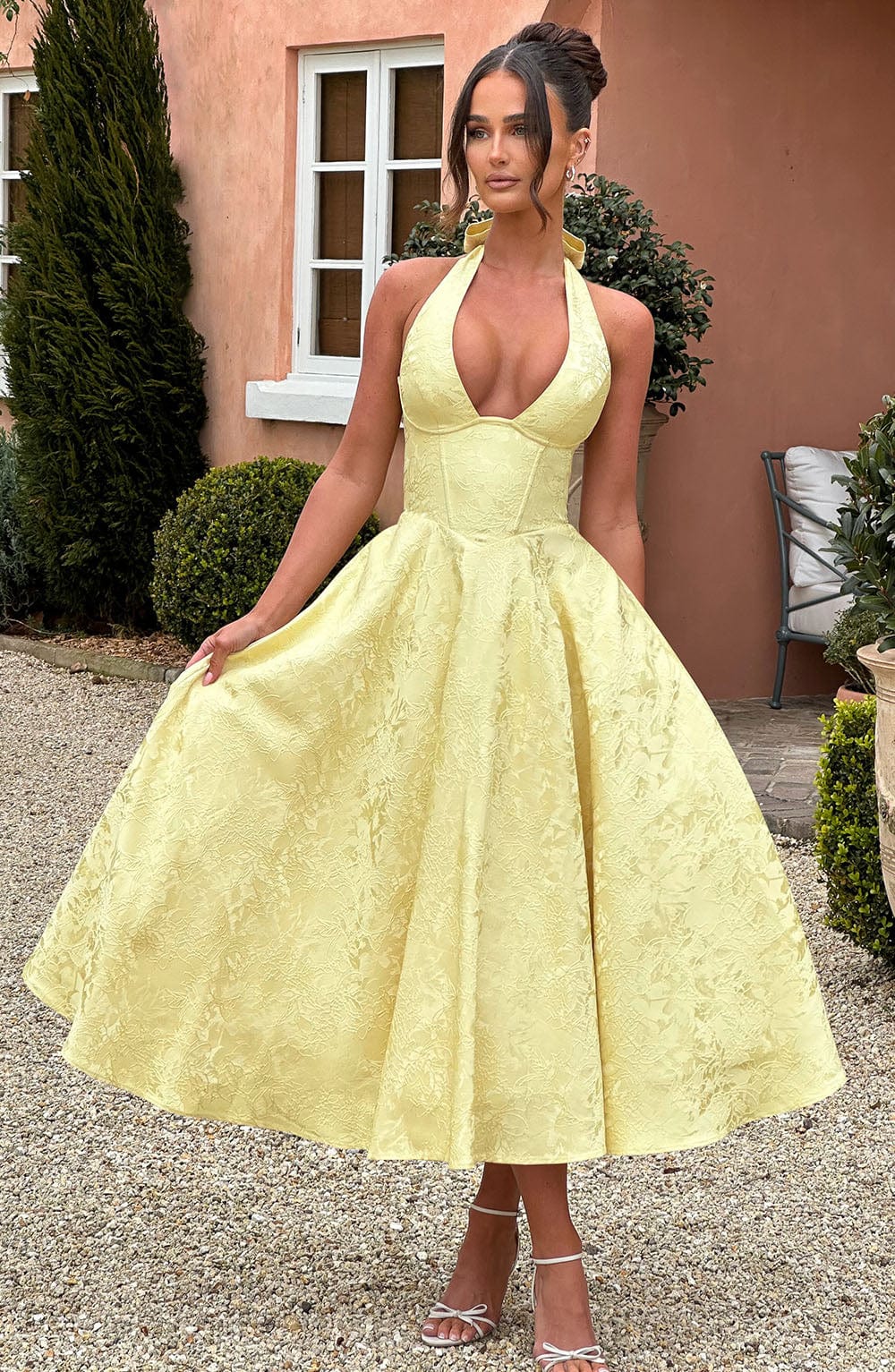 Adoria | Elegantes Kleid mit amerikanischem Ausschnitt
