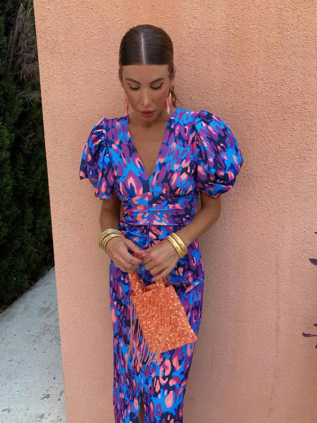 Arielle™ | Bunte Midi-Kleid mit Falten an den Ärmeln