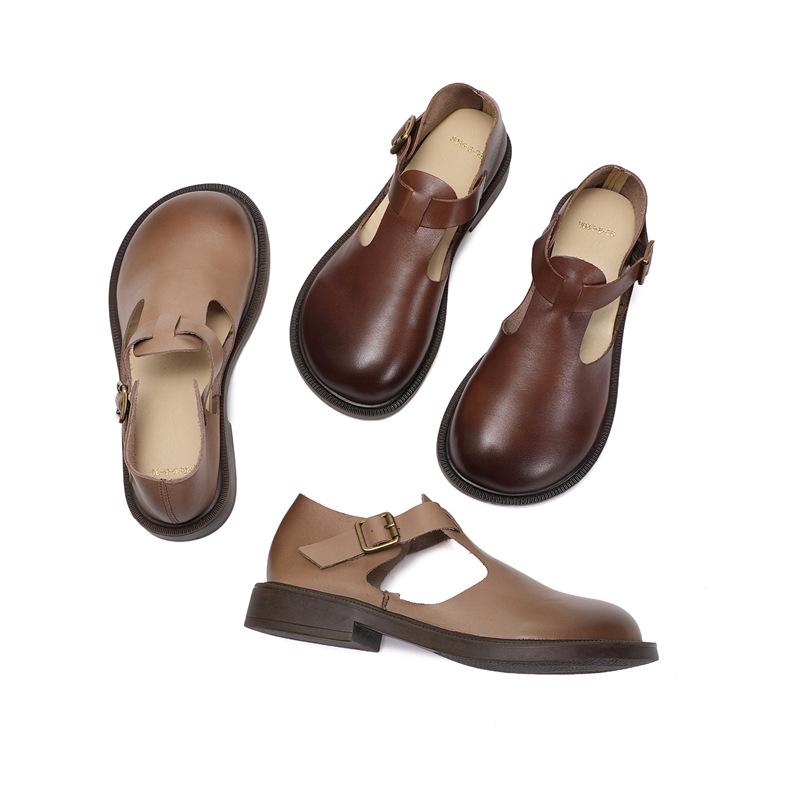 Colette™ | Mary Janes mit runder Spitze