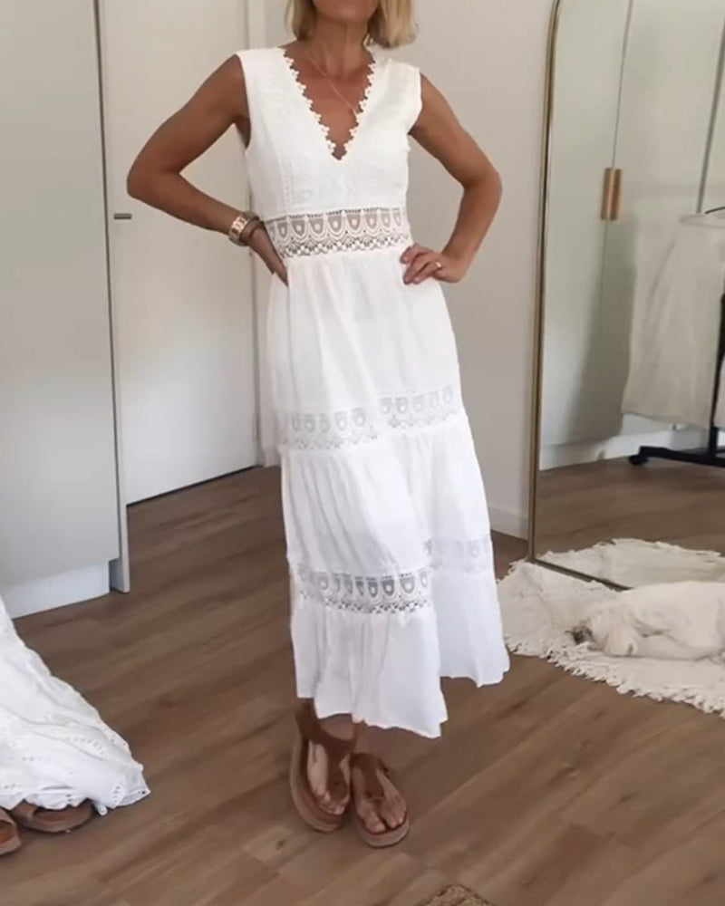Ewelina | Spitzenkleid mit V-Ausschnitt