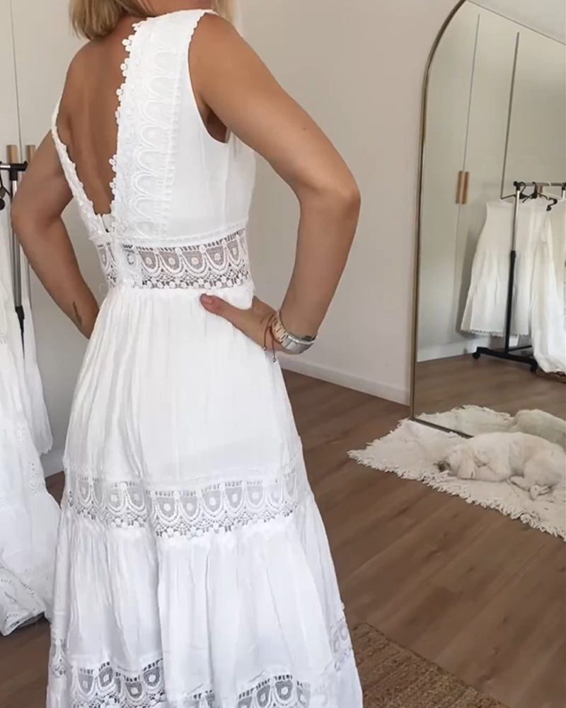 Ewelina | Spitzenkleid mit V-Ausschnitt