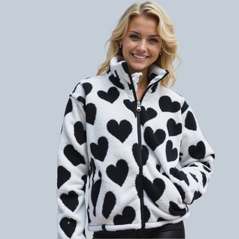Amelia – Wendbare Jacke mit Herzmotiv
