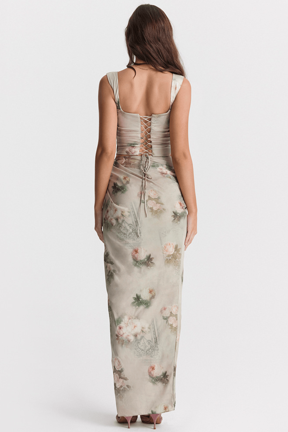 Ivelle | Kleid mit Ausschnitten und Schlitz
