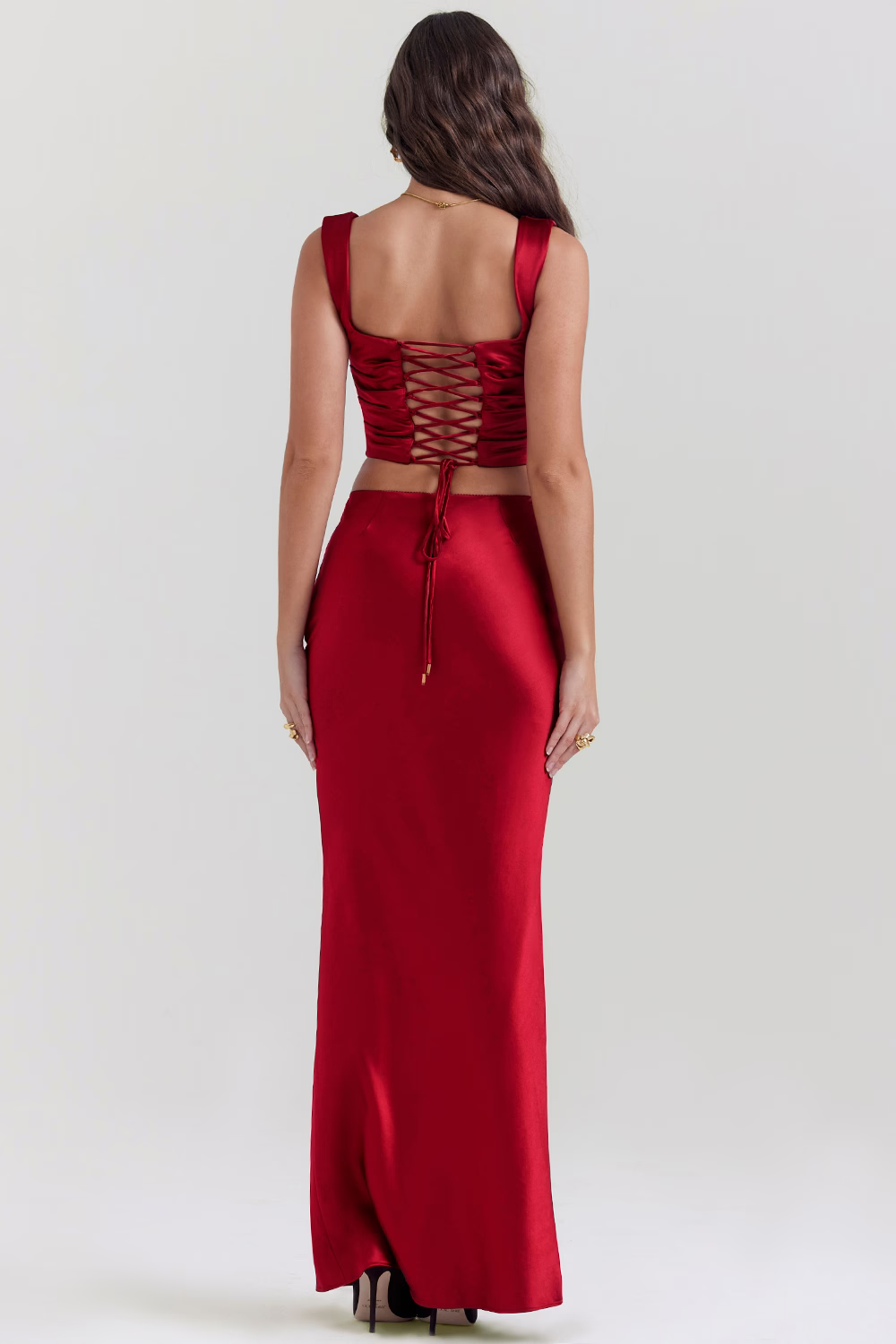 Ivelle | Kleid mit Ausschnitten und Schlitz