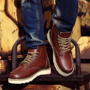 Konrel – Vintage-inspirierte Stiefel mit hohem Schaft