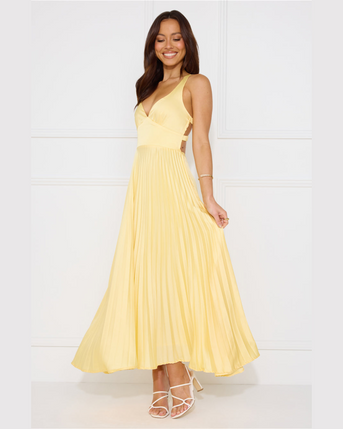 Amelia | Elegantes Kleid im Sonnenstrahlen