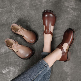 Colette™ | Mary Janes mit runder Spitze