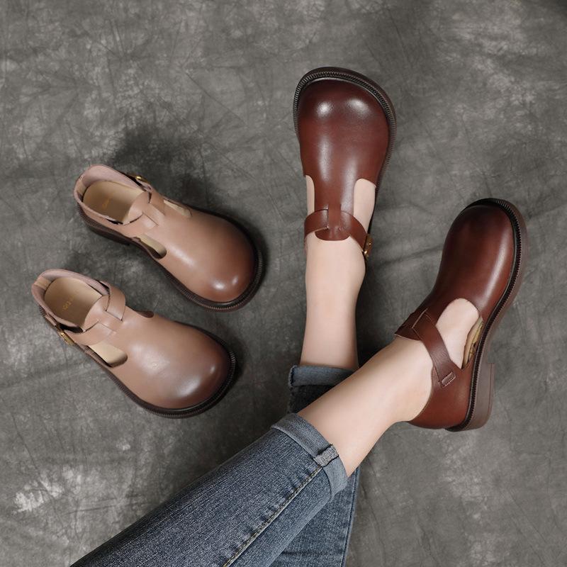 Colette™ | Mary Janes mit runder Spitze
